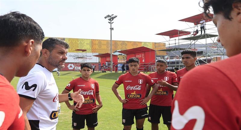 La Selección Peruana SUB-20 no la pasa bien al mando de Gustavo Revorano.