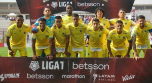 Equipo de Carlos Stein, primer descendido de la Liga 1.