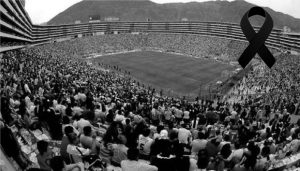 Hincha de Universitario perdió la vida en el partido entre la 'U' y Sport Huancayo, por lo que el compromiso en el estadio Monumental fue suspendido.