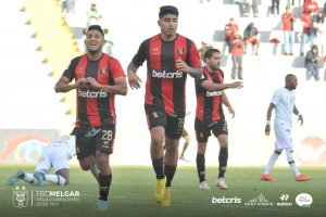 Celebraciones de Melgar ante Binacional