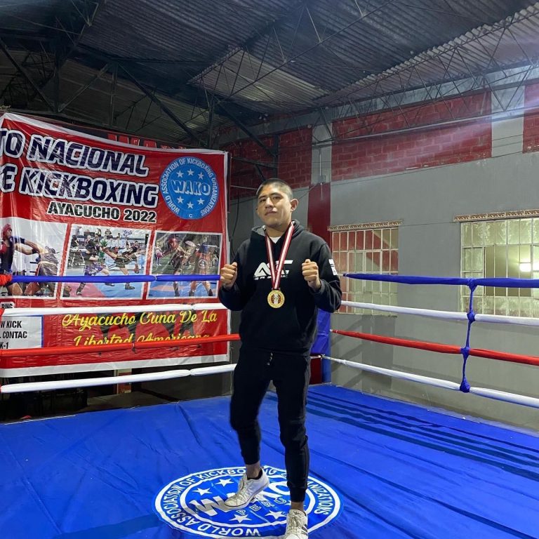 Campeón nacional de Kickboxing necesita apoyo para representar al Perú