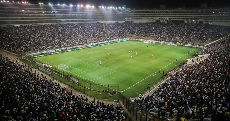 Universitario jugará ante Melgar solo con hinchada local