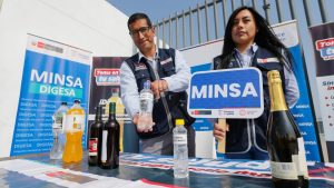 Digesa advierte a la población no consumir bebidas alcohólicas de dudosa procedencia, pues podrían estar adulteradas con metanol-1