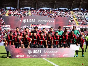 Imagen protocolar del plantel de Melgar este 2022.