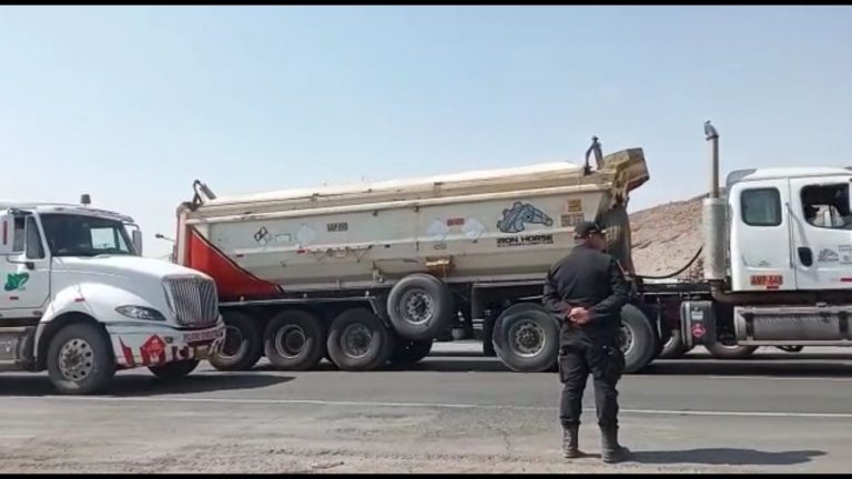Paro de transportistas de carga pesada: el tránsito se restableció en el cruce del KM. 48 en Arequipa