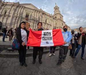 Arequipa: Ciudadanos salen a las calles a exigir cierre del Congreso y nuevas elecciones