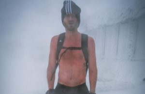 André Schürrle enfrentando el método Wim Hof.