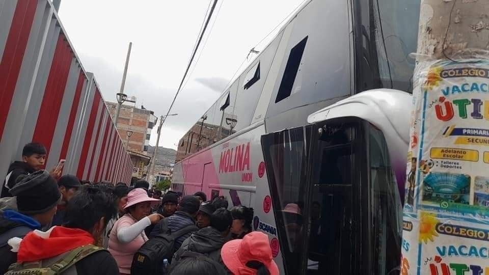 Cusco: Pobladores de Paucartambo y estudiantes de la UNSAAC partieron a Lima