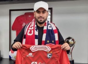 Víctor Cedrón no jugará por Cienciano del Cusco, a pesar de haber llegado en este mercado de pases.