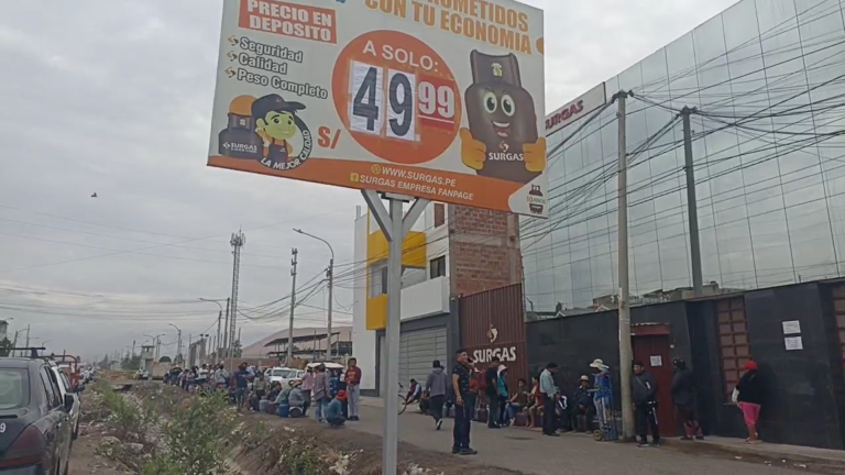 Tacna: Se registran largas colas para comprar gas doméstico