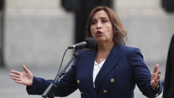 Dina Boluarte: «Jefe de la DINI proporcionaba información sesgada sobre las protestas»