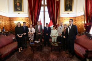 Mesa Directiva del Congreso se reunió con enviado especial de la ONU