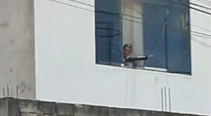 Madre de Dios: Gobernador regional se defiende con balazos ante ataque a su vivienda