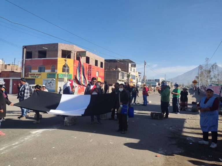 Pobladores del cono sur de Arequipa se suman a las protestas contra Dina Boluarte