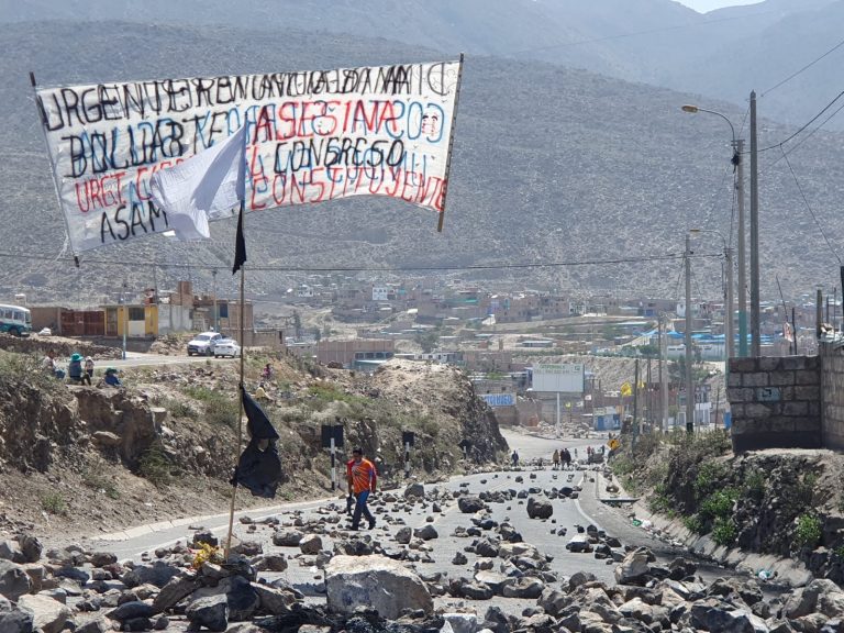 Ingreso a la ciudad de Arequipa está totalmente bloqueado