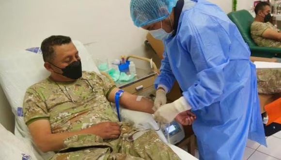 Cusco: Miembros del Ejército donan sangre a heridos en las manifestaciones