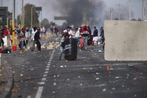 Ica: Población se enfrentó a manifestantes y apoyó a la PNP