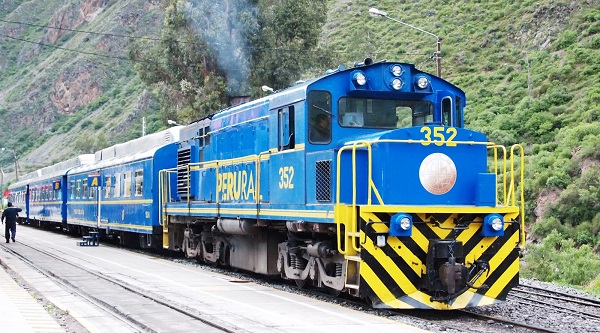 Cusco: Se regularizan los servicio de tren, vuelos y transporte urbano 