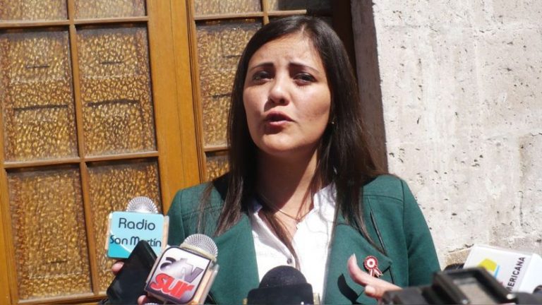 Poder Judicial ordena impedimento de salida del país por 18 meses contra Yamila Osorio