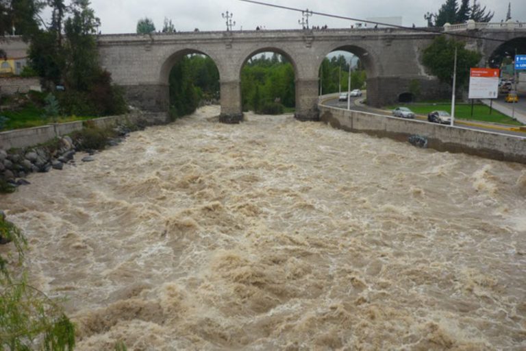 Caudal del río Chili se incrementó a consecuencia de las lluvias