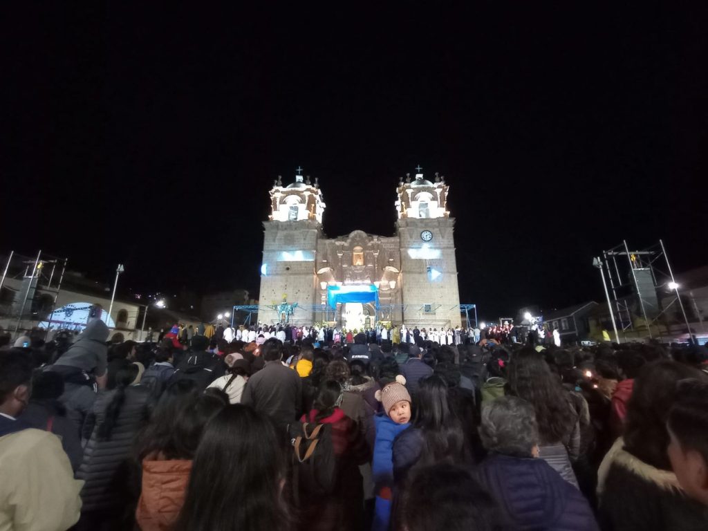 Puno: Devotos participaron de procesión de la Virgen de la Candelaria
