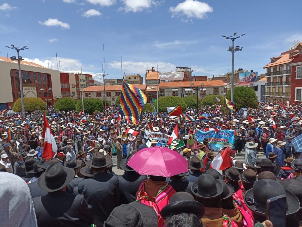 Aimaras anuncian una ‘guerra civil’ si el Gobierno continúa enviando militares a Puno