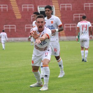 En el arranque de la Liga 1, Neri Bandiera destaca por ser el único en anotar 3 goles en un partido.