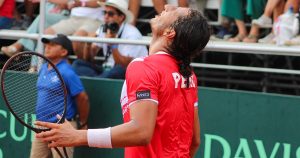 Arklon Huertas aumenta la ventaja para el equipo peruano en la Copa Davis.