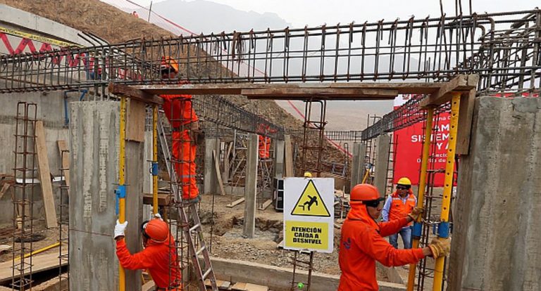 Puno: Trabajadores de construcción civil pedirán a las autoridades regionales y provinciales el reinicio de obras
