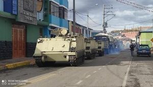 Personal militar llegó a Puno.