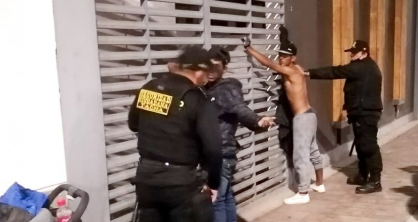 Tacna: Intervienen a tres extranjeros que protagonizaron pelea con cuchillos