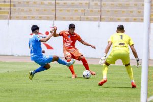 UCV ganó 2-0 a Deportivo Binacional.