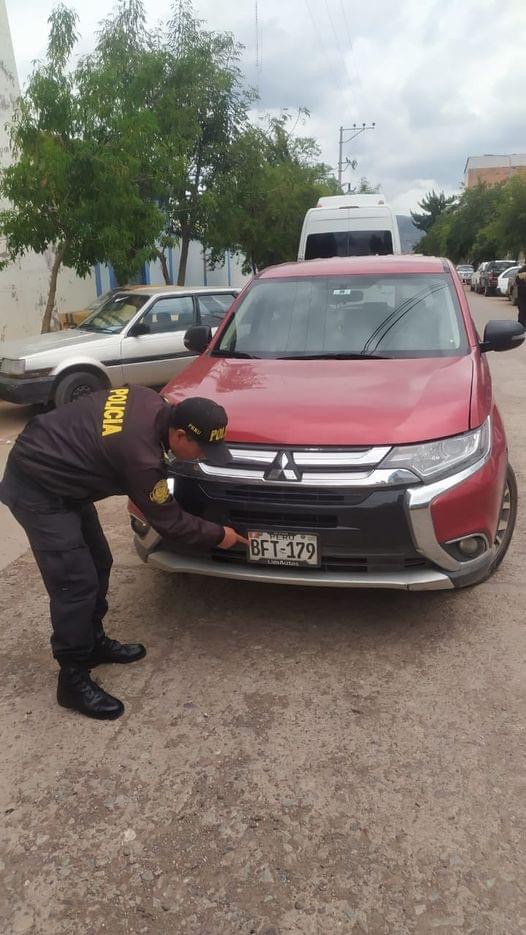 ¡Buenas noticias! Policía recupera en cinco horas vehículo que fue robado en Wanchaq