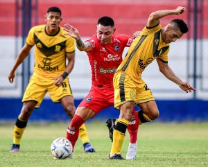 Cantolao venció a Cienciano por la mínima.
