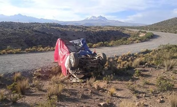 Tacna: Patrullero de Candarave se accidenta y lo abandonan en la carretera