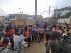 Padres de familia del colegio Medalla Milagrosa exigen que se acelere la reconstrucción del plantel