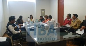 Yura: Regidora denuncia que dos serenos casi terminan a golpes en la salida de un colegio