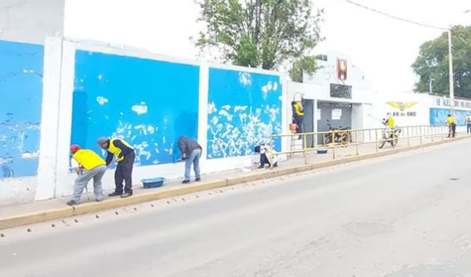 Cusco: 150 reos limpiaron, pintaron y arreglaron colegios ante el inicio del año escolar 2023
