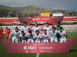 Equipo titular de Melgar en Huancayo.