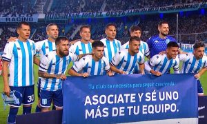 Equipo titular de Racing ante Newell's con Paolo Guerrero.