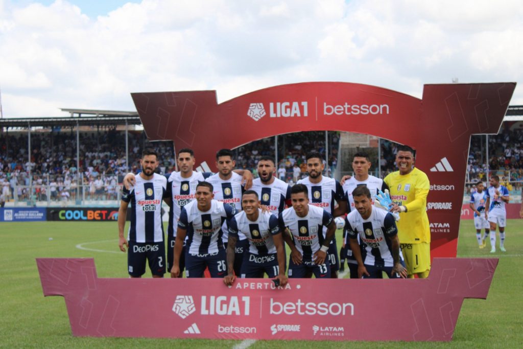 Equipo titular de Alianza Lima esta tarde en Sullana.