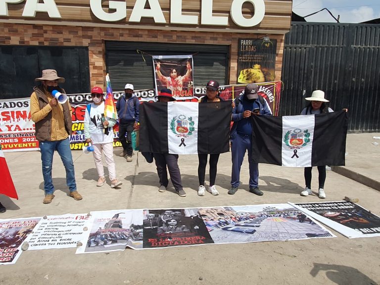 Autoconvocados protestaron en contra del Gobierno en la vía Arequipa-Yura