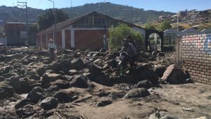Paucarpata: Vecinos de Nueva Alborada quedan aislados tras huaico