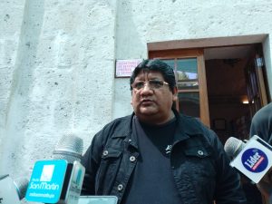 José Luis Chapa pidió al gobernador contratar a funcionarios que trabajen por la región y no solo a aquellos que lo apoyaron durante su campaña.