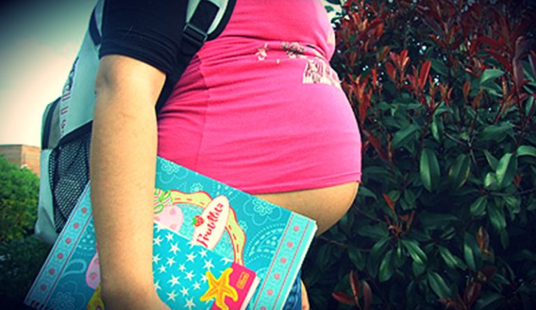 Cada día se reportan dos embarazos no planificados en adolescentes
