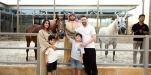 Lionel Messi y su familia en Arabia Saudita.