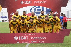 Equipo titular de Cantolao frente a Deportivo Binacional.