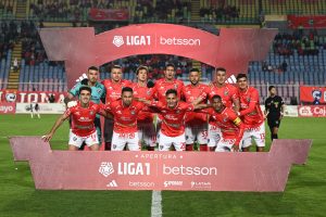 Equipo de Cienciano en la vuelta de Gerardo Ameli.