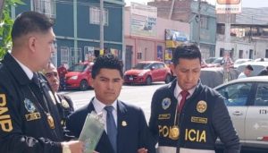 Detienen a subprefecto de Mariano Melgar por presuntamente haber pedido S/1000 de coima a un ciudadano