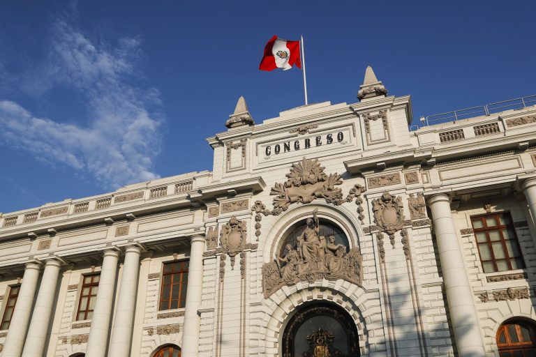 El Pleno garantiza libertad religiosa en empleados y servidores públicos